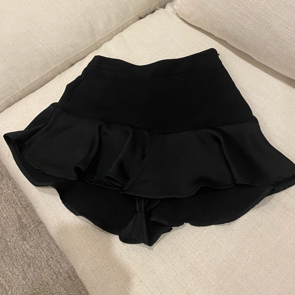 Ruffle hem Zara basic shorts Skort XS flounce hem - Picture 2 of 6
